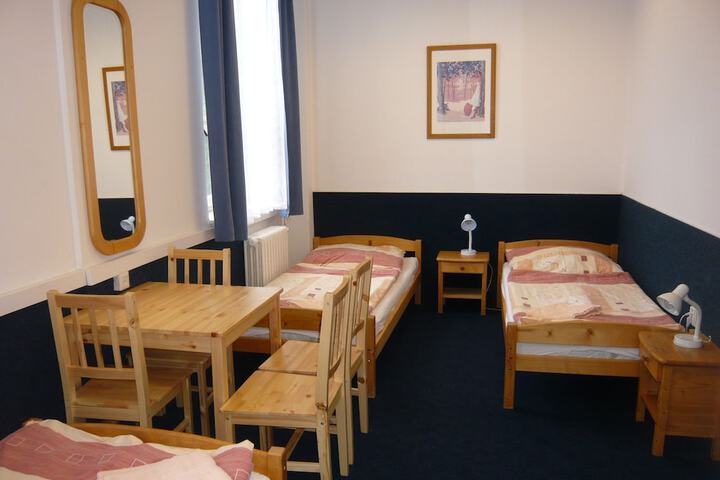 Room 14 of 31