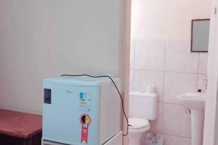 Room 8 of 18