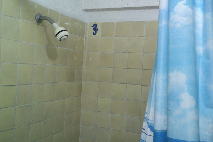 Room 41 of 64