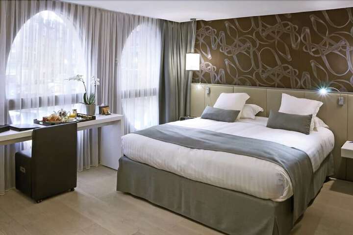 Room 40 of 87