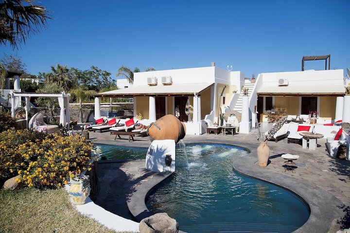 Hot Tub 62 of 76
