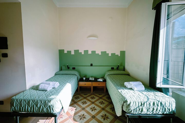 Room 12 of 64