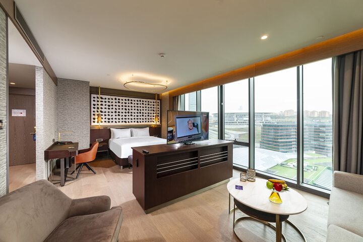 Room 10 of 202