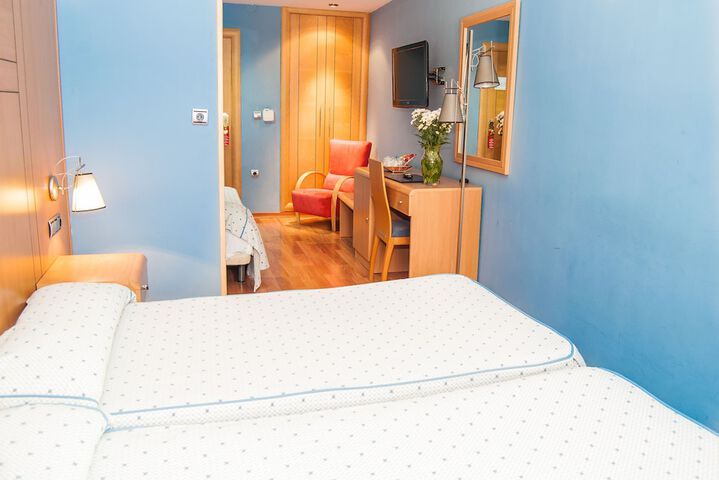 Room 3 of 35
