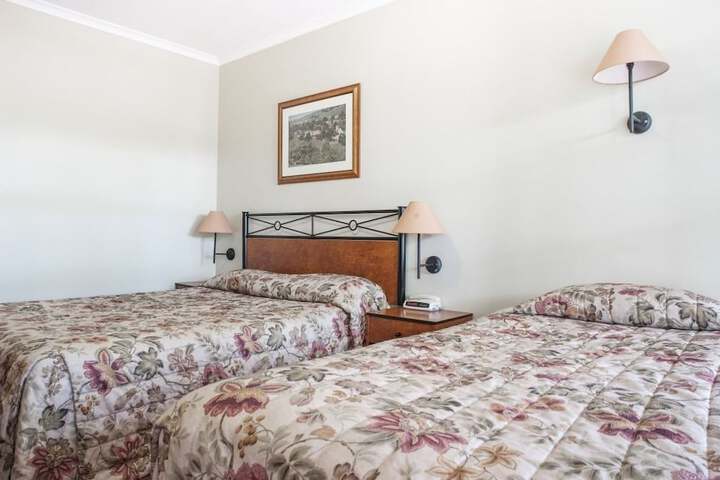 Room 3 of 12