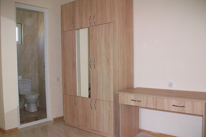 Room 12 of 26