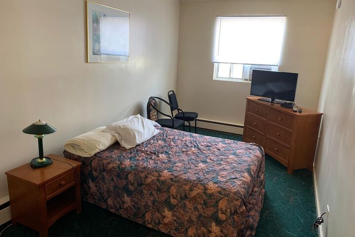 Room 2 of 7