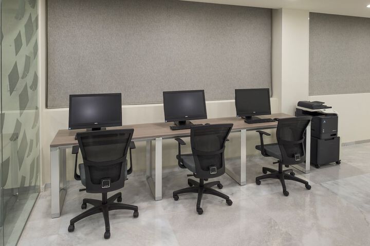 Business Center 59 of 65