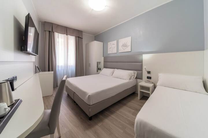 Photo of Hotel University