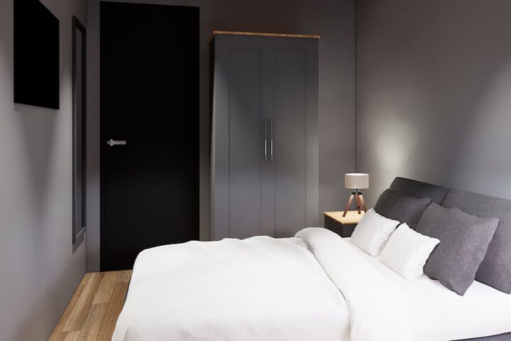 Room 10 of 20