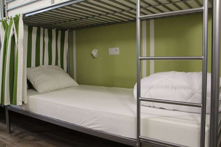 Room 122 of 159