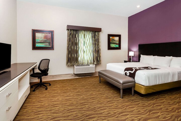 Room 21 of 46