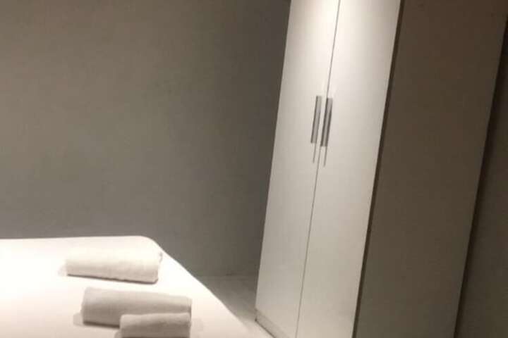 Room 10 of 74