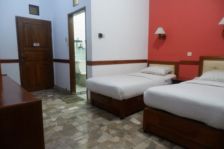 Room 3 of 18