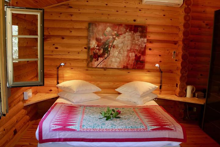 Room 4 of 42