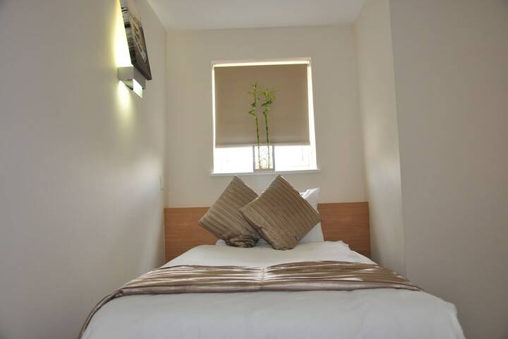 Room 8 of 35
