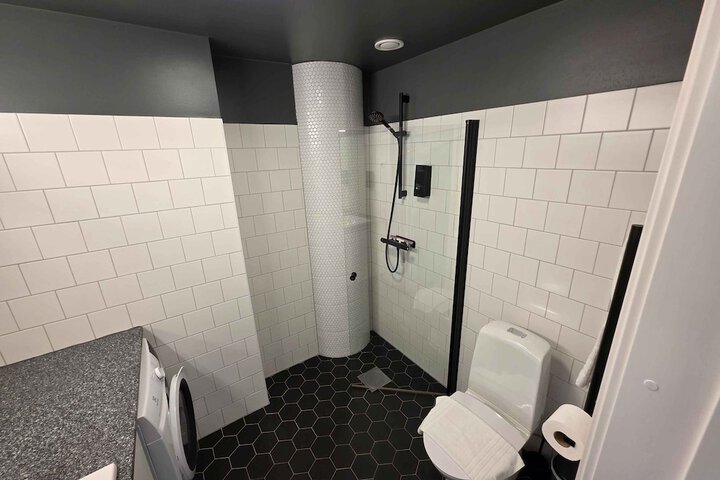 Room 43 of 81