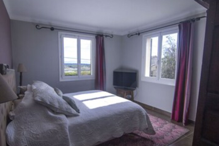 Room 16 of 22