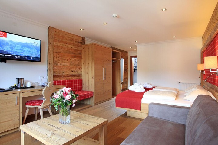 Room 14 of 34