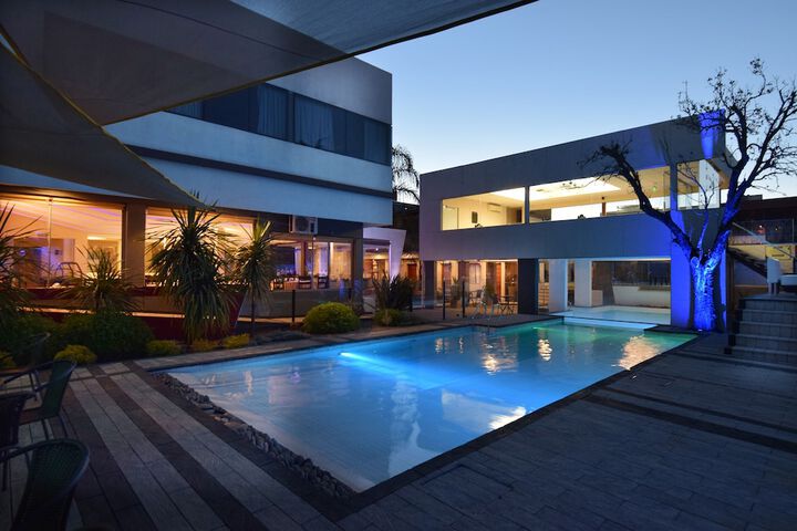 Pool 23 of 36