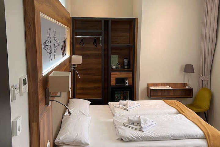 Room 22 of 67