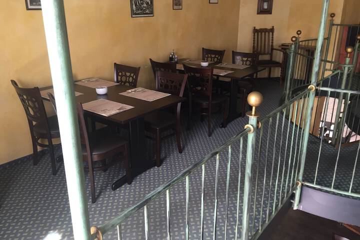 Dining 14 of 45