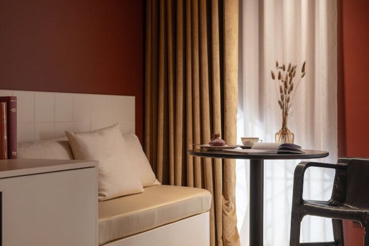 Room 454 of 780