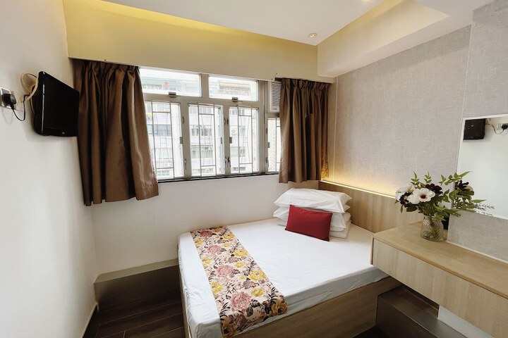 Room 21 of 50