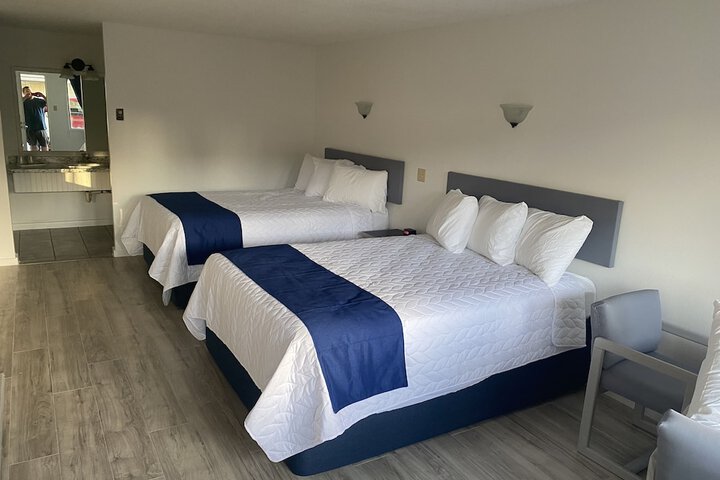 Room 14 of 32