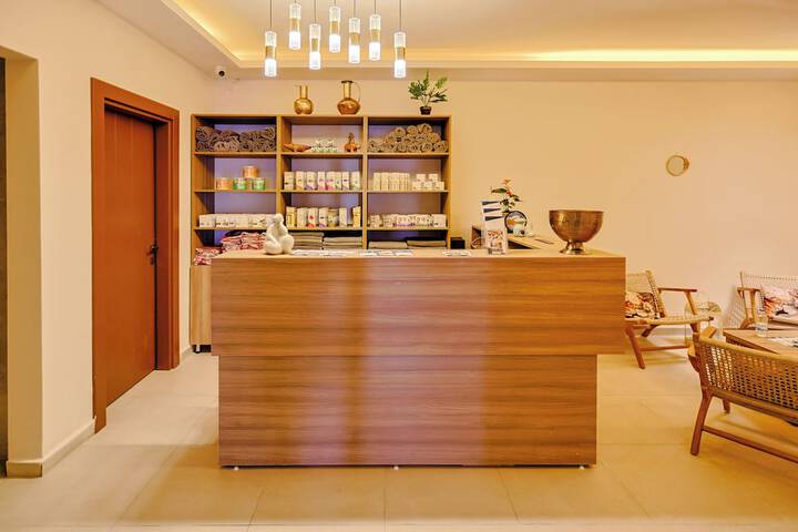 Hotel Interior 106 of 185