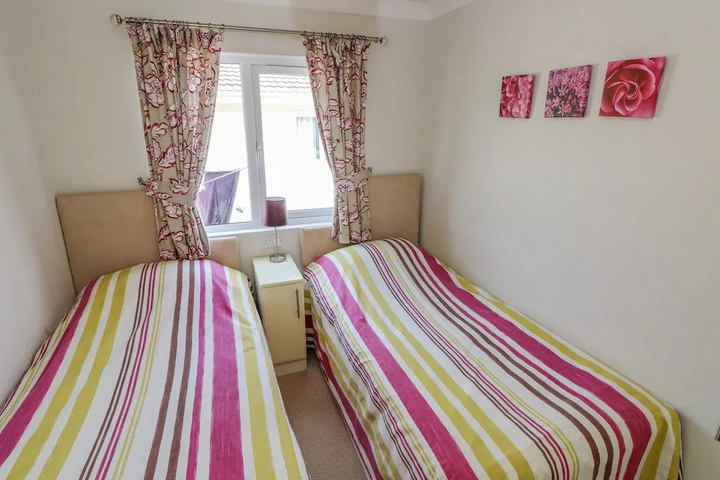 Room 2 of 14