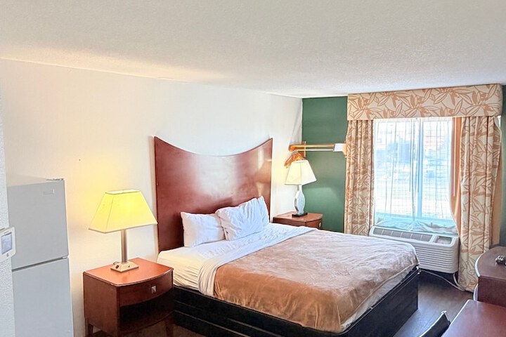 Room 16 of 20