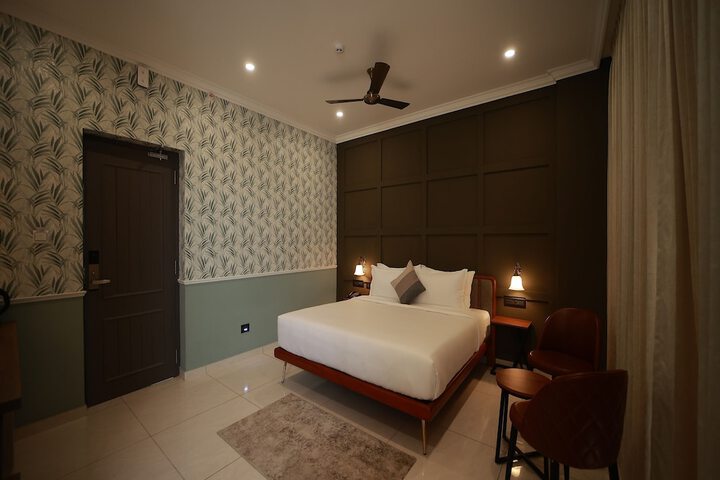 Room 11 of 49
