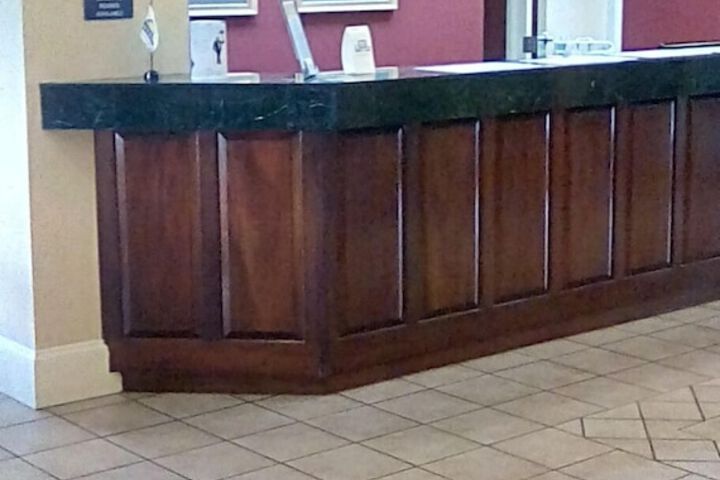 Entrance & Lobby