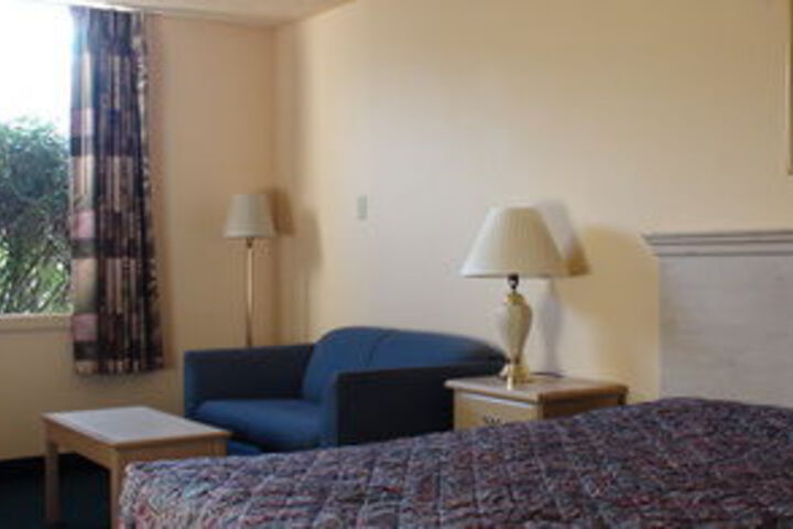 Room 14 of 50