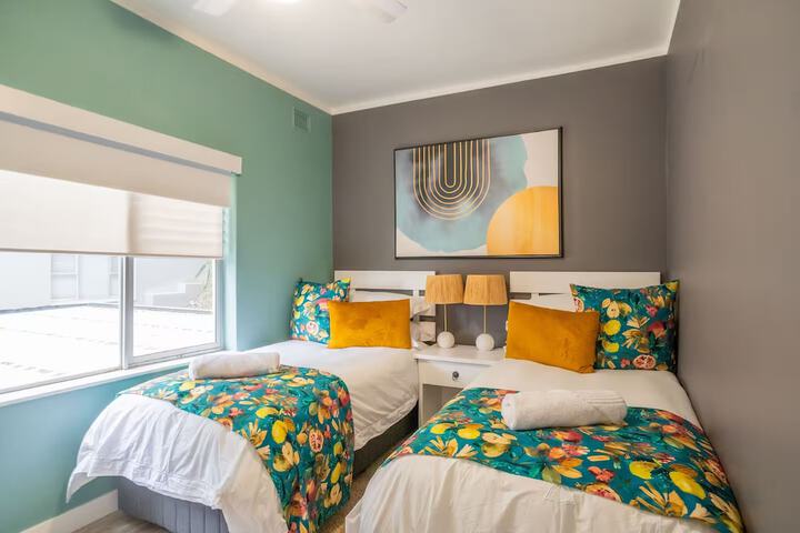 Room 6 of 22