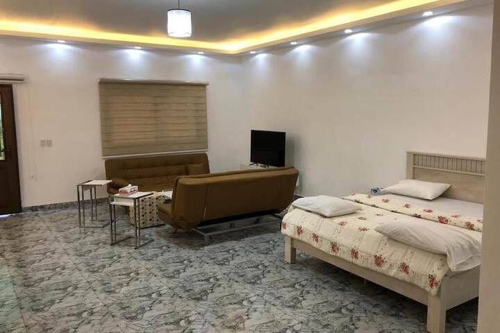 Room 4 of 29