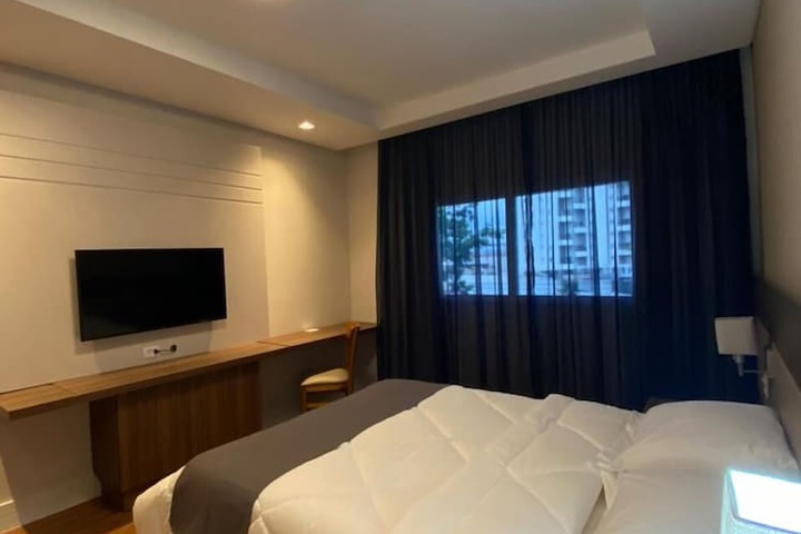 Room 4 of 35