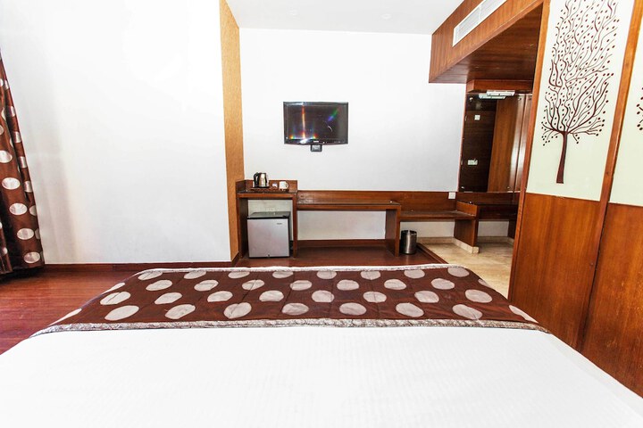 Room 23 of 90