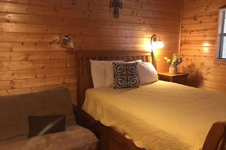 Room 3 of 47