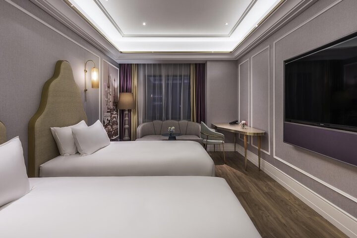 Room 7 of 35
