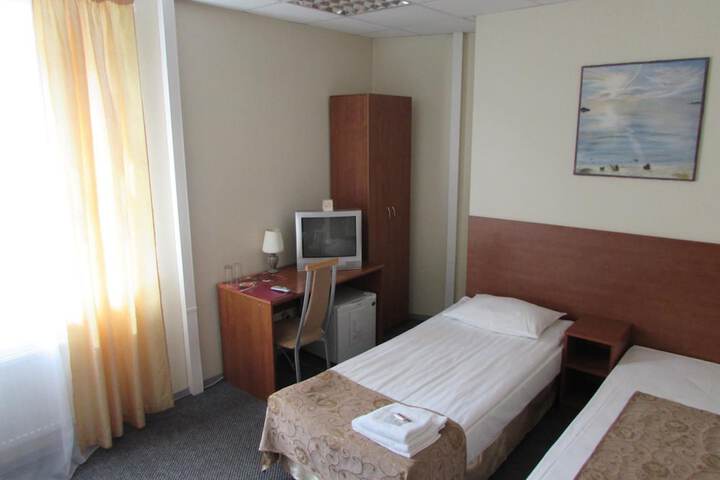 Room 27 of 61