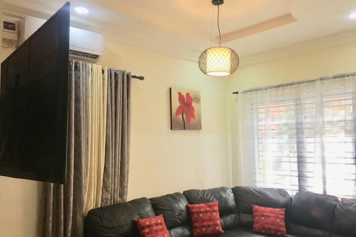 Room 4 of 14