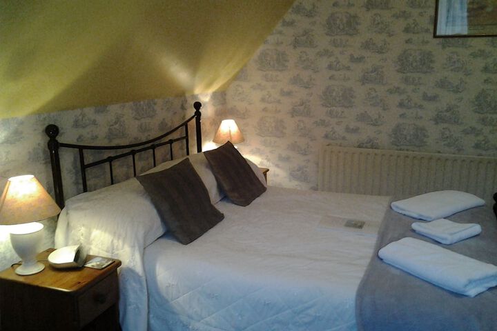 Room 14 of 37