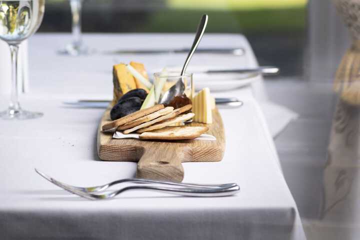 Dining 44 of 94
