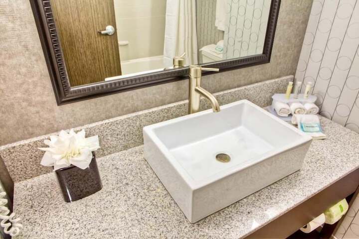 Room amenity