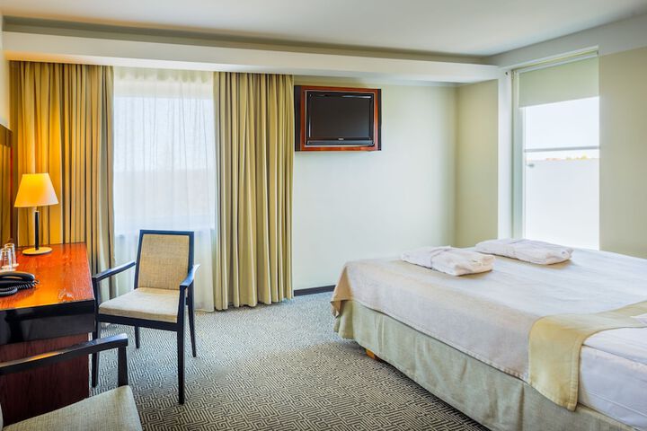 Room 14 of 56