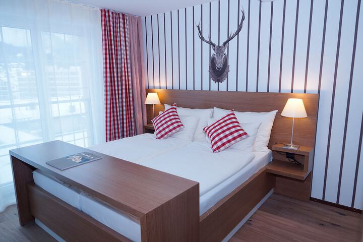 Room 4 of 89