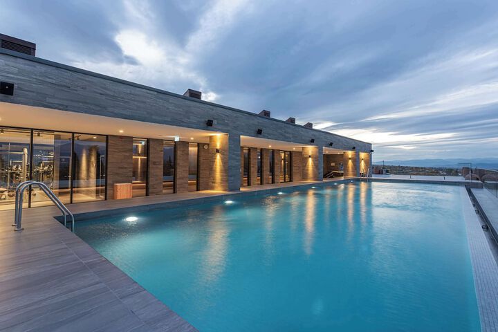 Pool 109 of 280