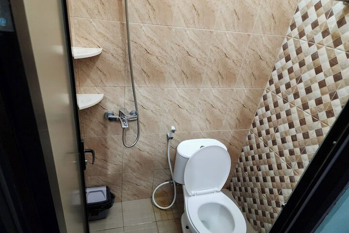 Room 34 of 59